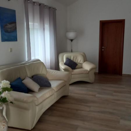 Guest House Garfild 2 Novi Vinodolski Exteriér fotografie
